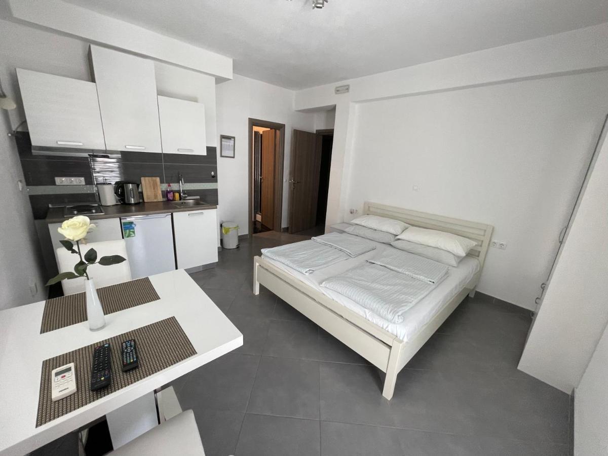 Nevistic Apartman Podstrana